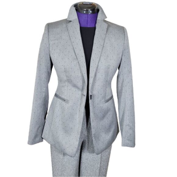 Banana Republic  - Picture 7 of 9